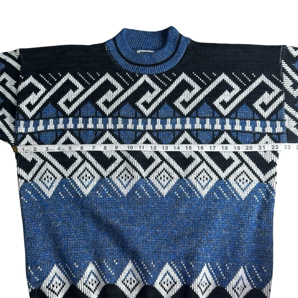 Upper Body Mens Vintage 90’s Y2K Geometric Sweater. Size Medium - Picture 4 of 6